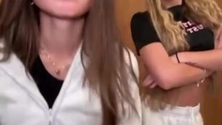 Julia Filippo & Sophie Rain Onlyfans Video Lessbian SEx