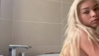 Aishah Sofey aka Kawaii Sofey Onlyfans Video Erotic Bathtub